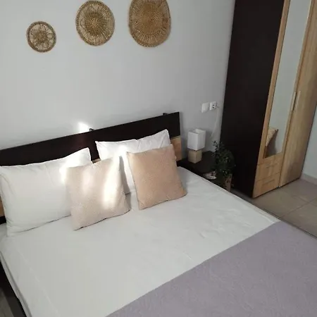 Magda Apartament Nea Roda